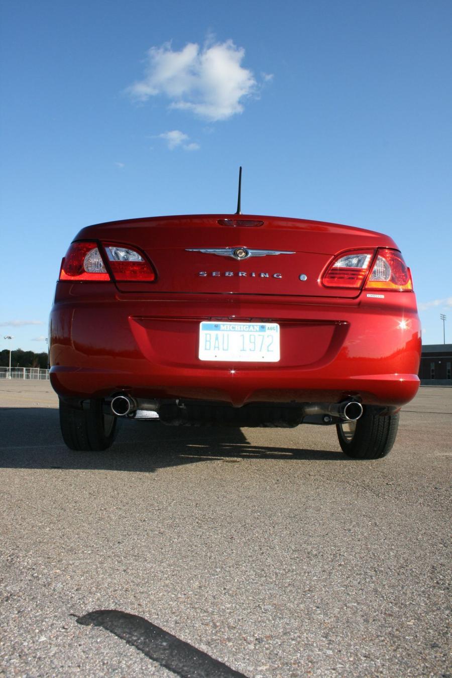  Chrysler Sebring Limited Convertible 2008 года  (фото 24 из 27)